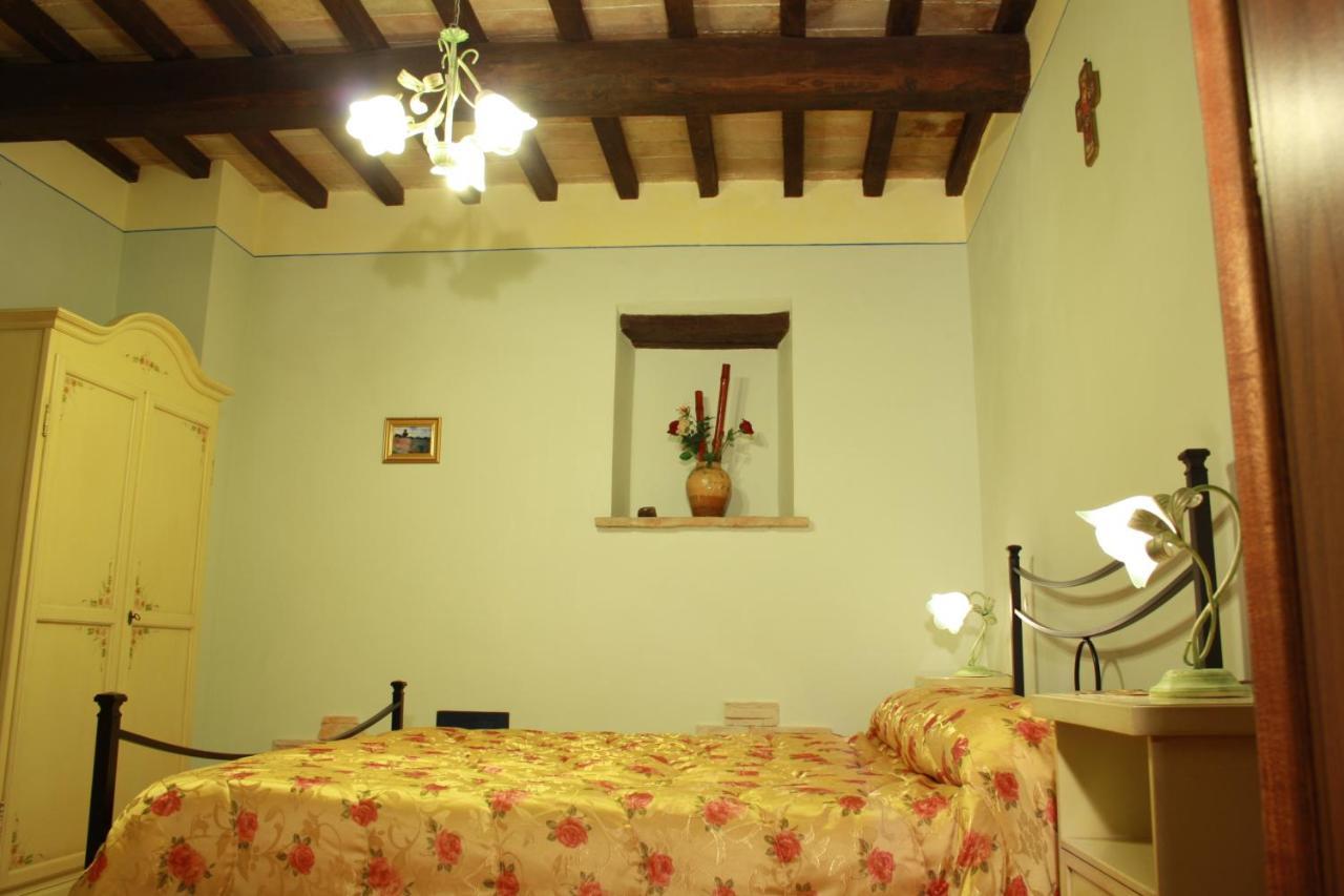 מונטפאלקו Agriturismo Il Girasole מראה חיצוני תמונה