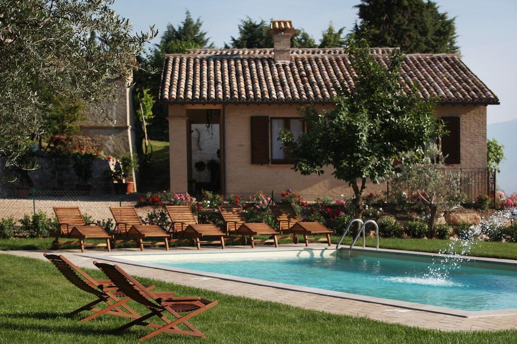 מונטפאלקו Agriturismo Il Girasole חדר תמונה