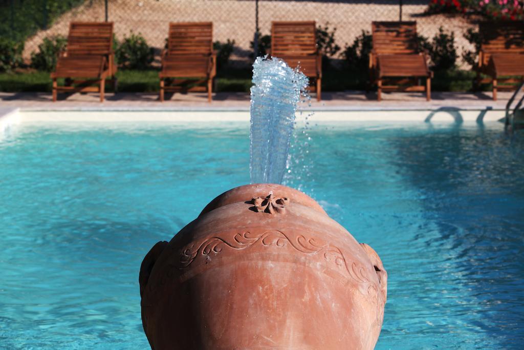 מונטפאלקו Agriturismo Il Girasole מראה חיצוני תמונה